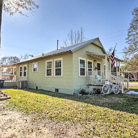 Charming Country Cottage, Walk To Main Street! Tomball Exterior foto