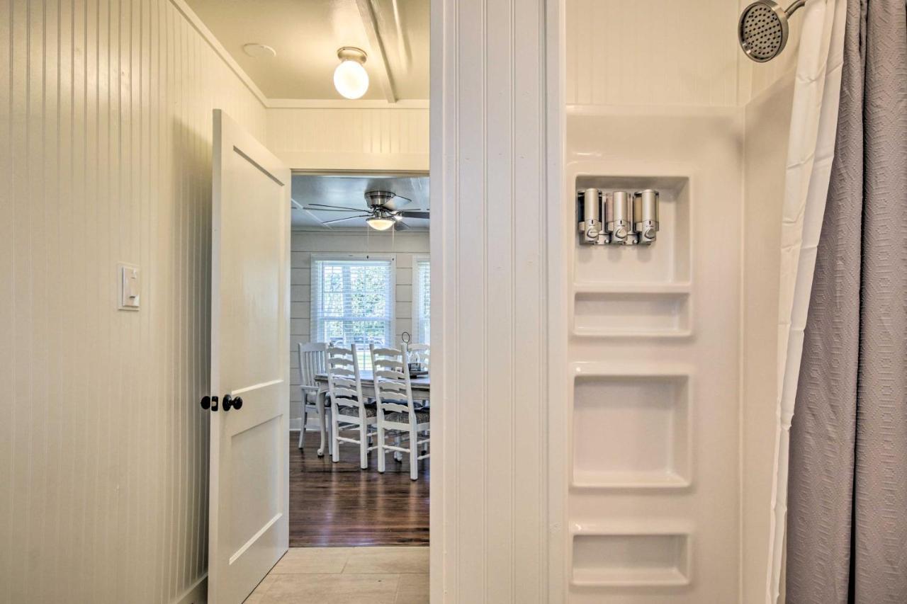 Charming Country Cottage, Walk To Main Street! Tomball Exterior foto