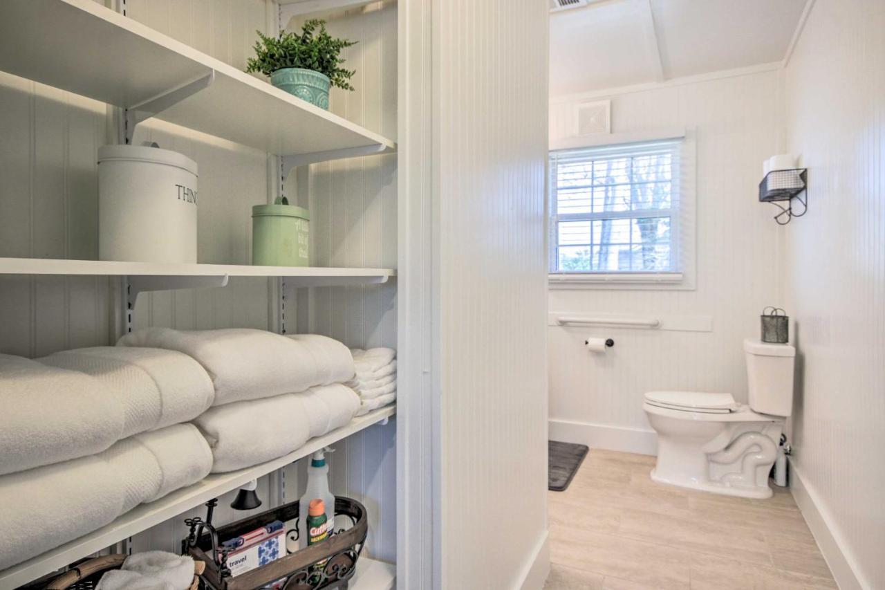 Charming Country Cottage, Walk To Main Street! Tomball Exterior foto